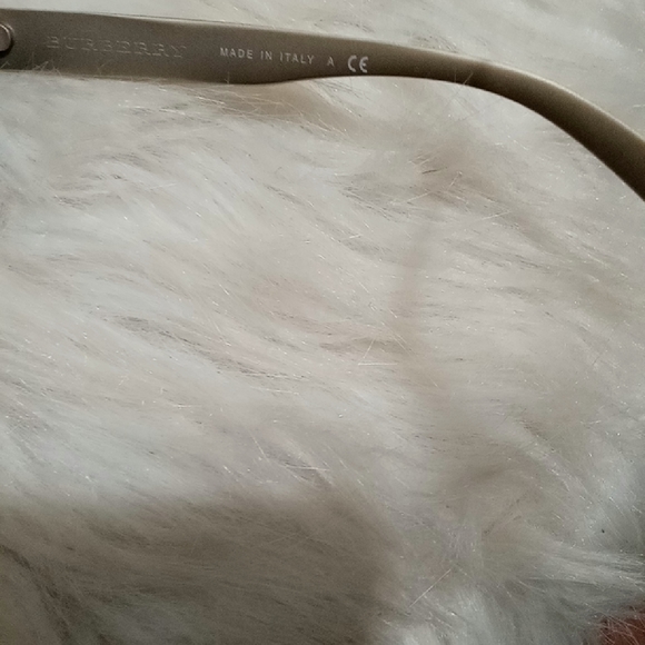 Burberry Sunglasses - Picture 8 of 11